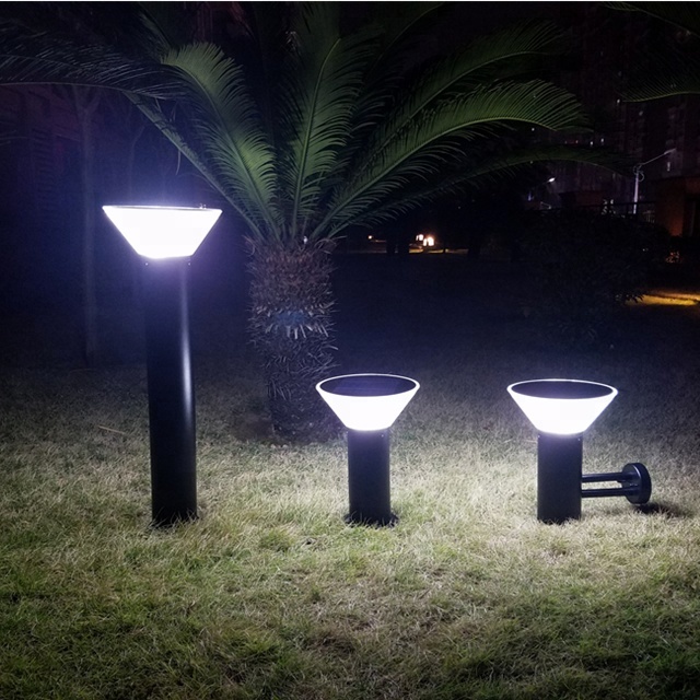 2018 strong performance aluminum body solar garden lamp solar outdoor garden solar bollard light