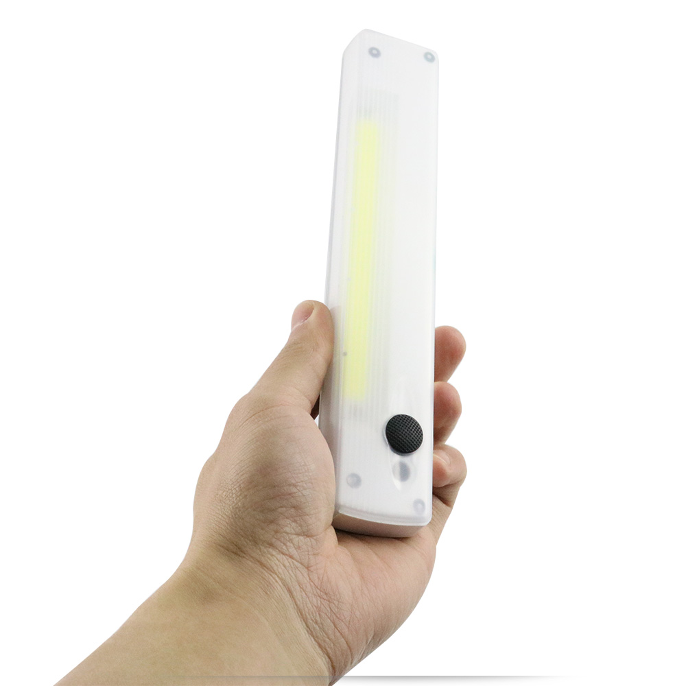 Portable 200 lumen cob led slim work light with magnetic base