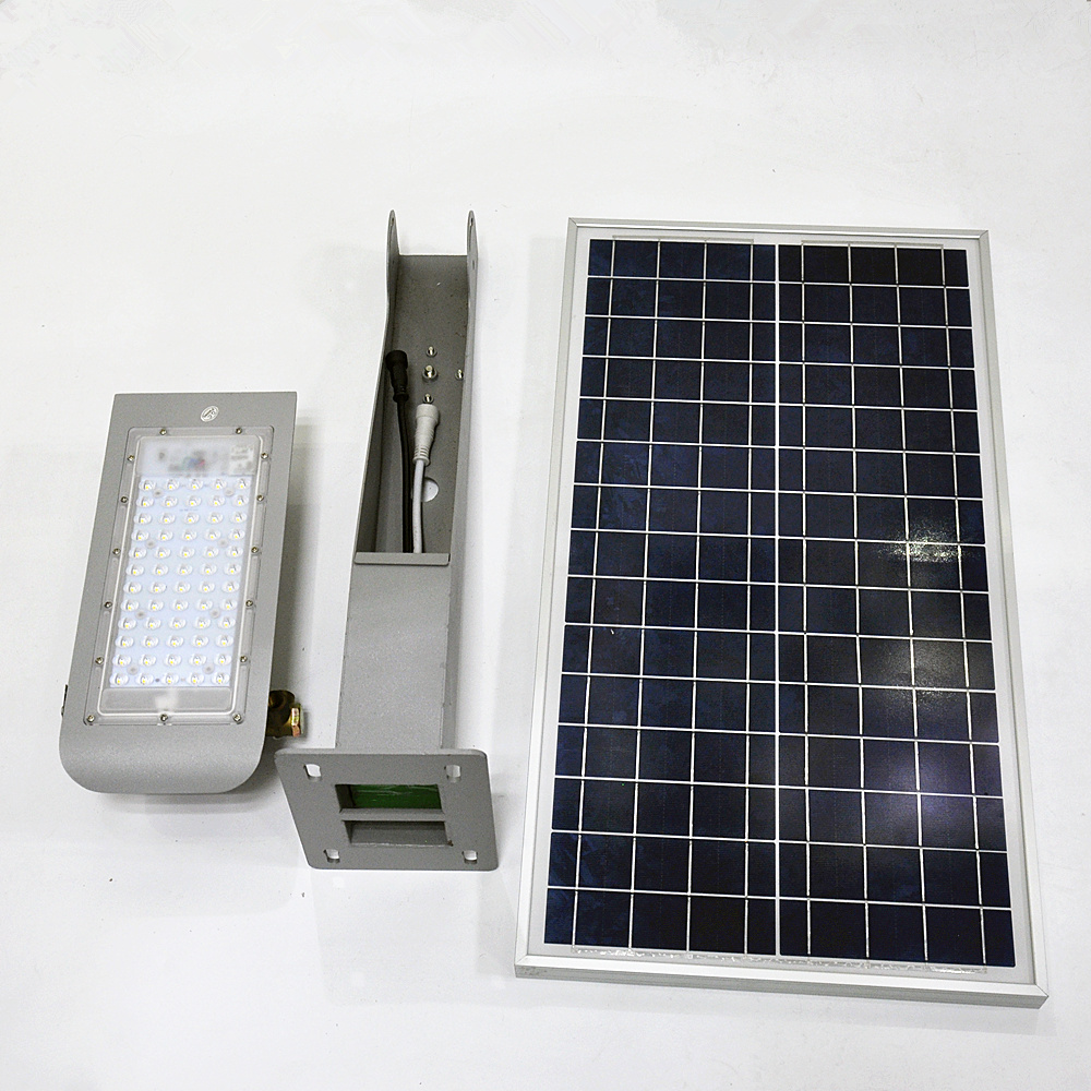 New Type Factory Price 60W Lens Outdoor Lighting with Remote Control Solar Led Street Light