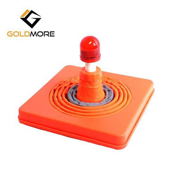 GoldMore Collapsible Reflective Retractable Traffic Safety Cones Flashing with Traffic Warning light