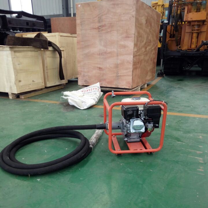 small portable honda petrol concrete vibrator