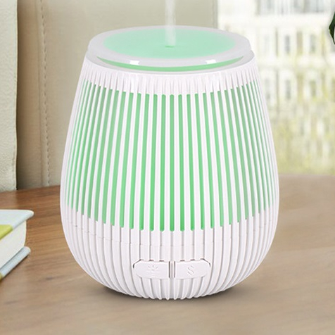 Amazon Hot-selling  USB Car Essential Oil Diffuser for 100ml Portable Diffuser