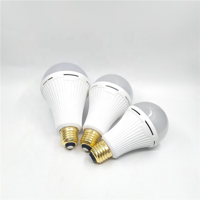 Super birght led bulbs 9w smart bulb with 1500mah lithium battery