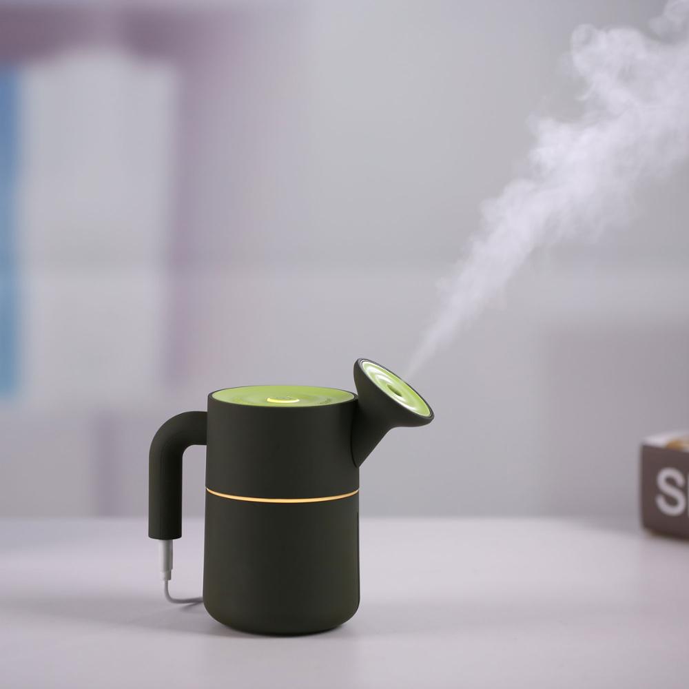 2019 New Creative 200ml Watering Pot USB Humidifier Mini Air Fresher with 7 color LED Lights