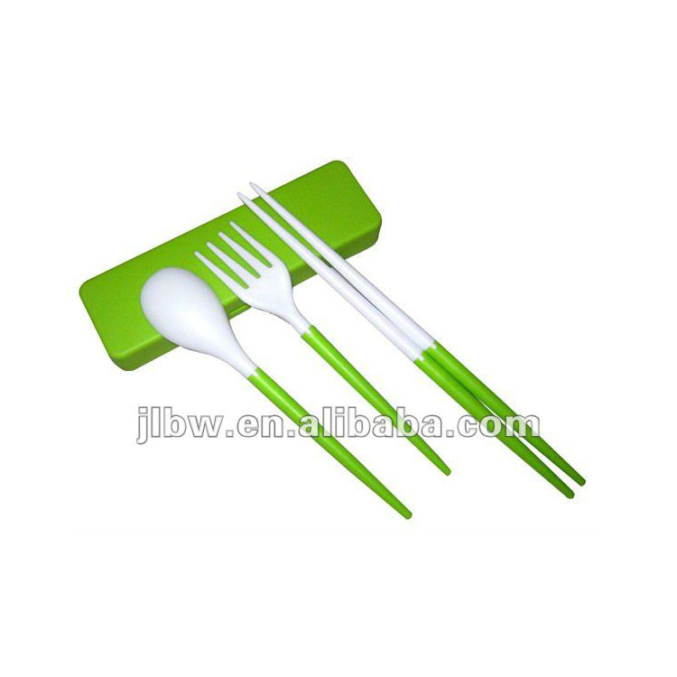 Colorful Plastic Flatwares Set in Case cutlery suit case custom logo