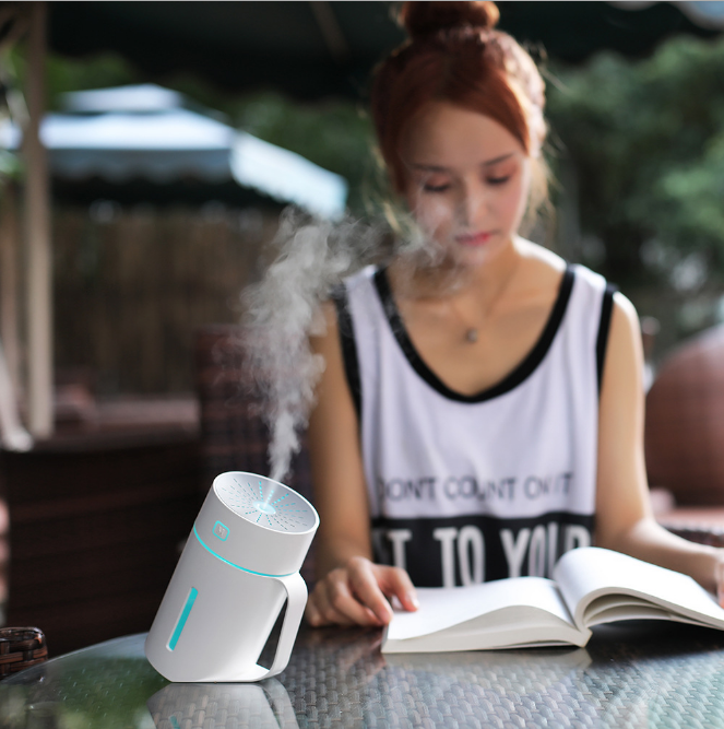 Fragrance Diffuser Aroma Spreader, Home Aroma Humidifier Air Diffuser, Mini USB Portable Car Ultrasonic Aroma Diffuser