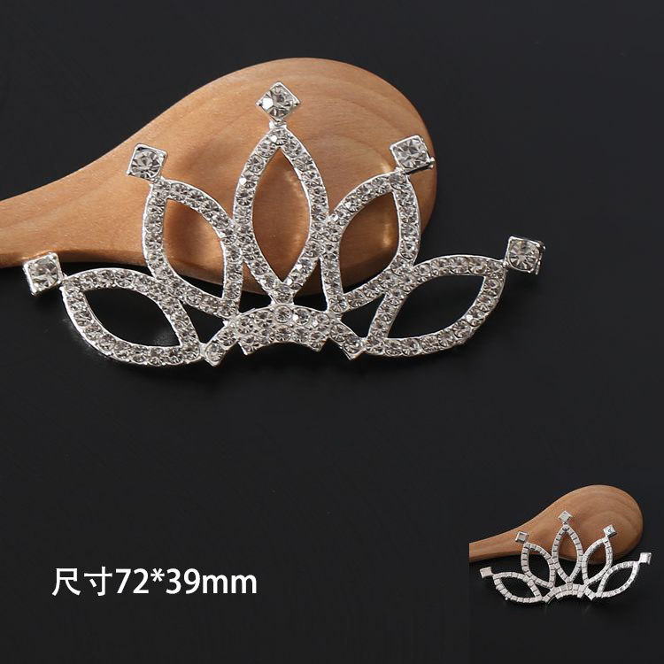 2019 Hot Sale 3D Japanese Korean Rhinestone Diamond LOVE Flower Crow Snowflake Alloy Nail Art Decal Phone Beauty DIY Accessory