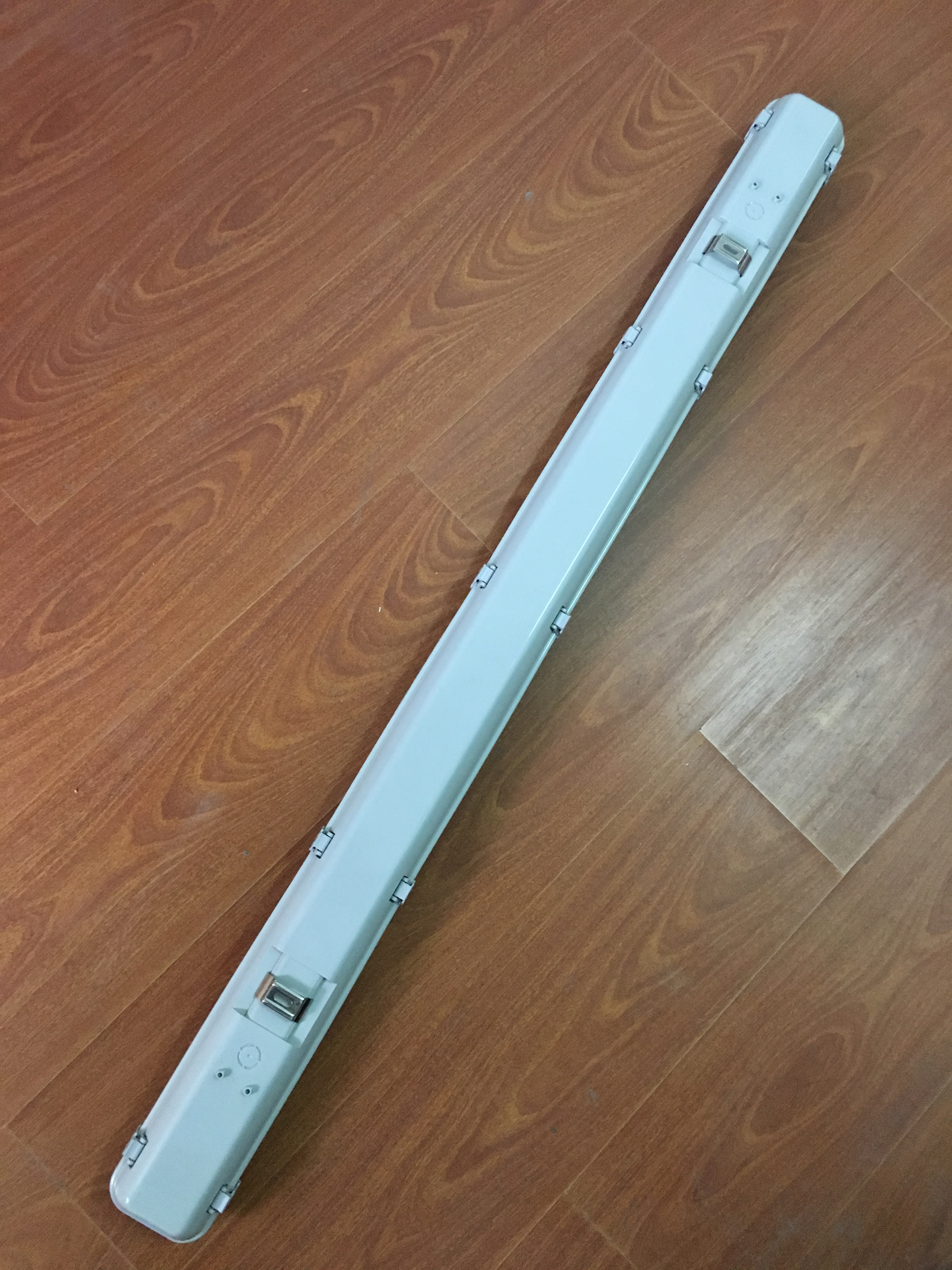 t5 3ft 4ft 5ft fluorescent  prismatic lighting fixture