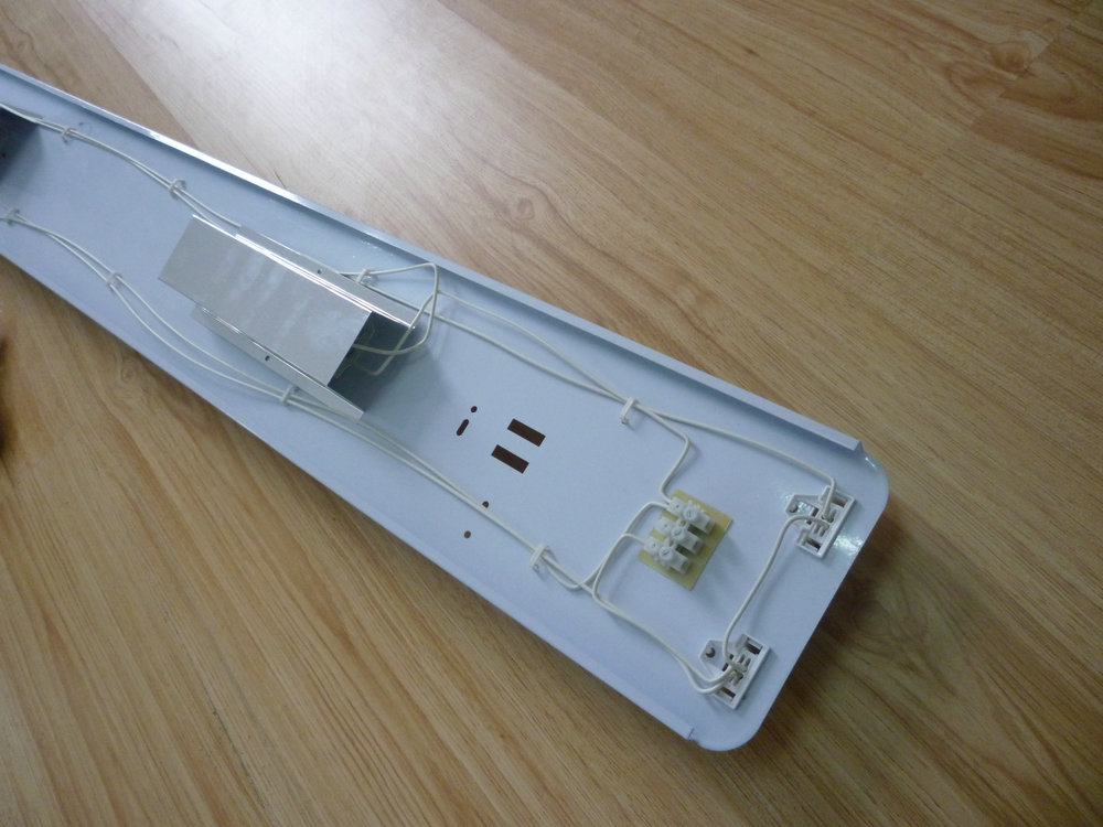 Marine fluorescent light fixture louver ip65 tri-proof light