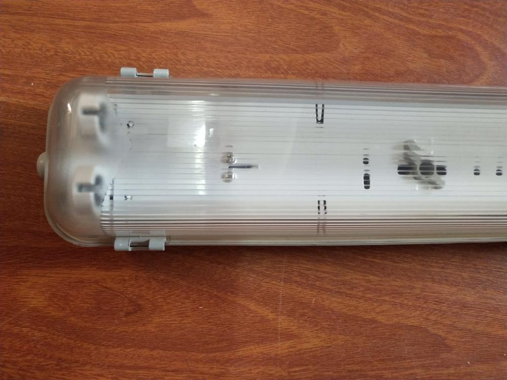 Waterproof triproof led tube light