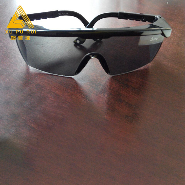 China High Quality UV glasses color white