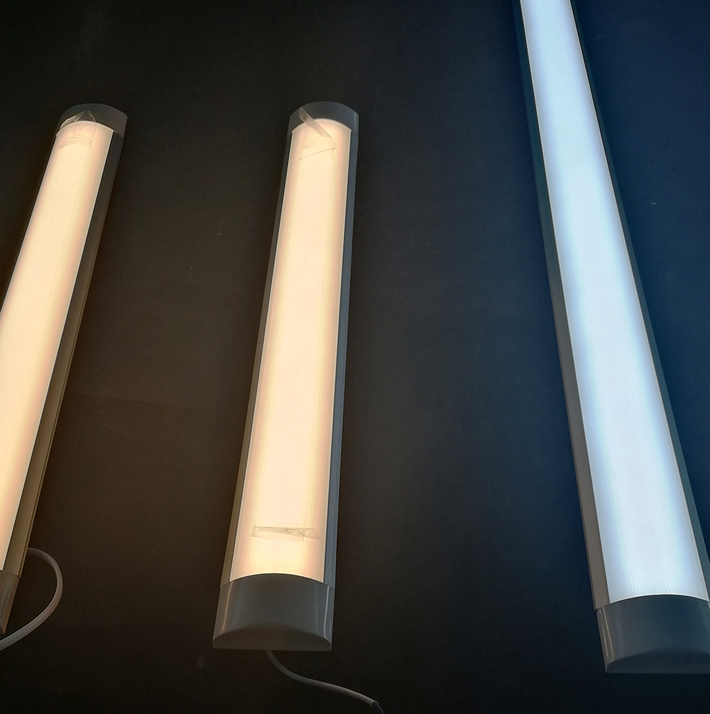 Commercial Lighting warm white 4 feet linear led batten light for parking lot