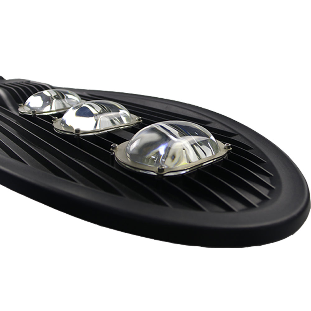 New design 50W sword shape LED street light lamp energy saving high lumen waterproof IP 65 CE RoHS certificated
