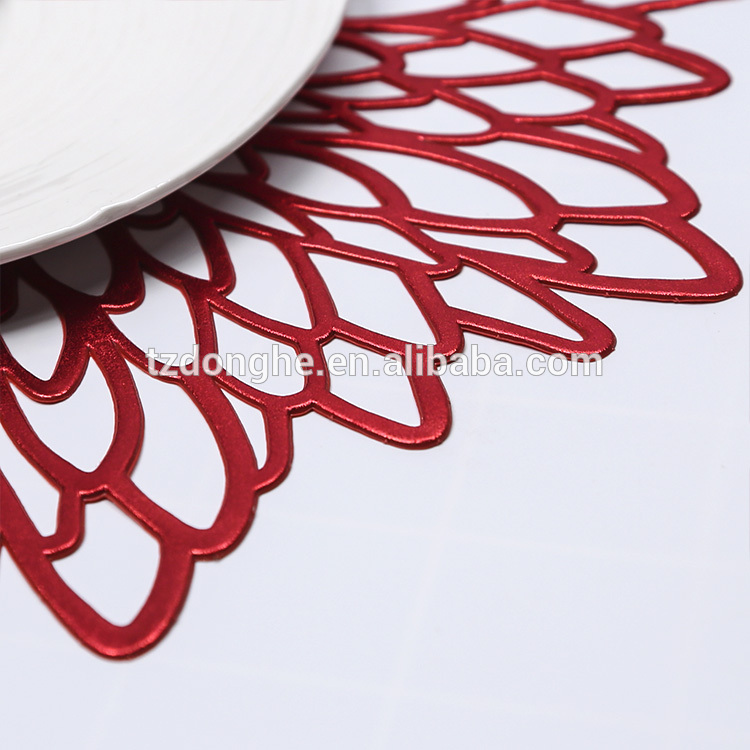 Tabletex custom laser cut injection home decorate waterproof flower shaped pvc christmas placemats