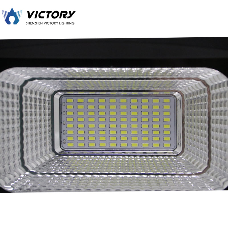 Factory price IP67 aluminum 60W fixture solar led flood light 3000K-6500K outdoor garden lamp