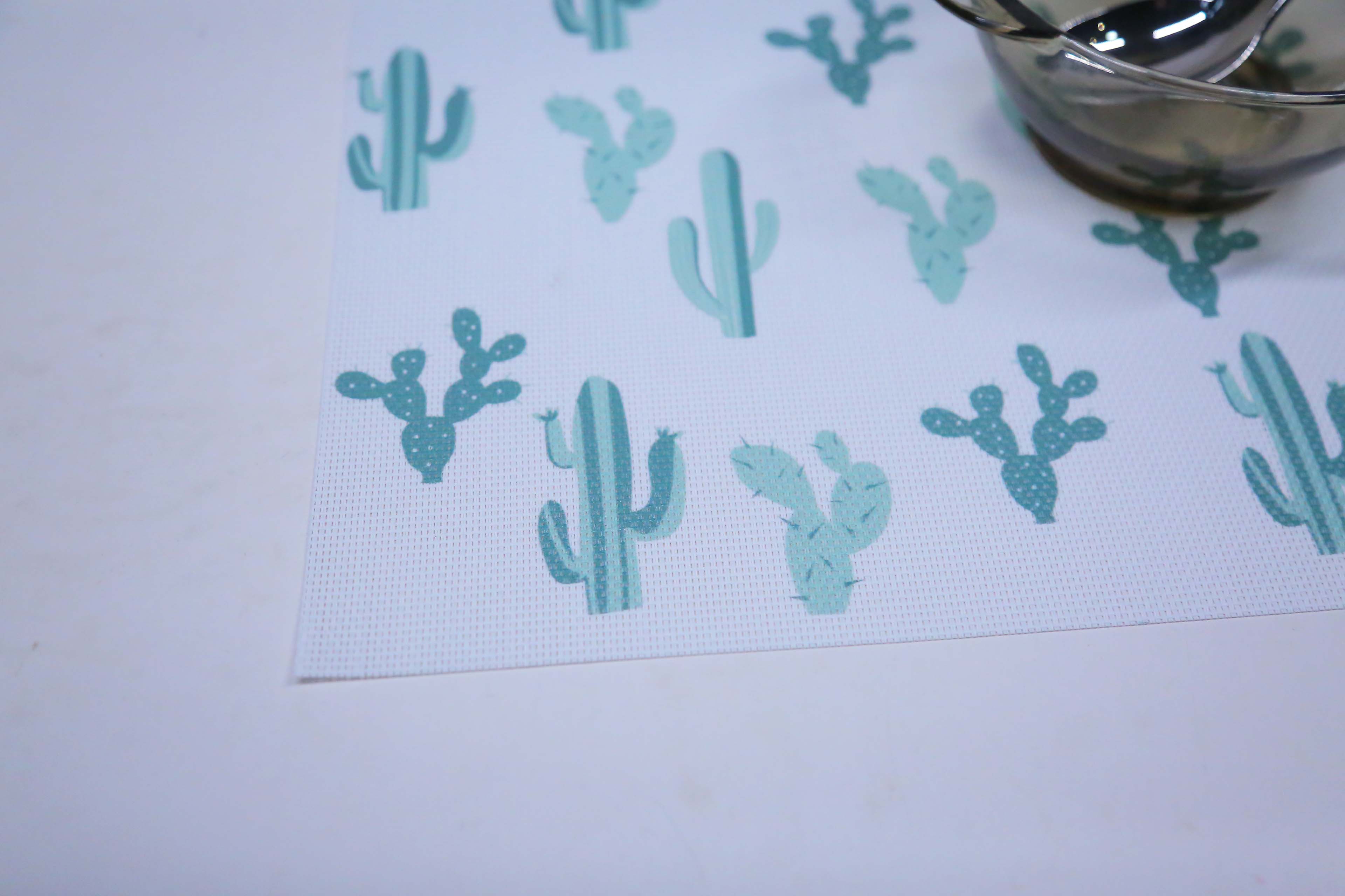 There is some new design pvc placemat for tablemat using table