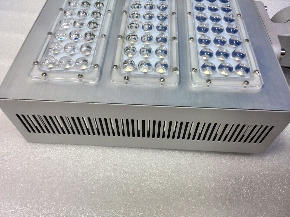 Newest product parking light high quality Shoe Box led street light 200W, use for parking light DLC LED shoe box