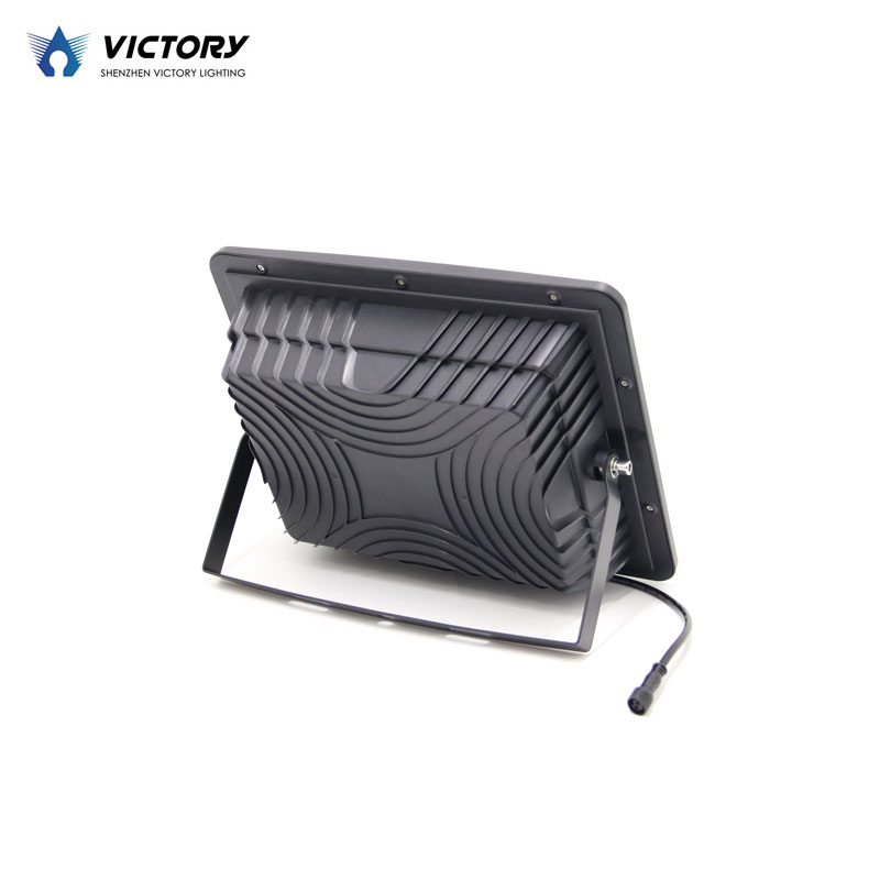 200W IP67 waterproof led solar dusk to dawn flood lights with 2 years warranty