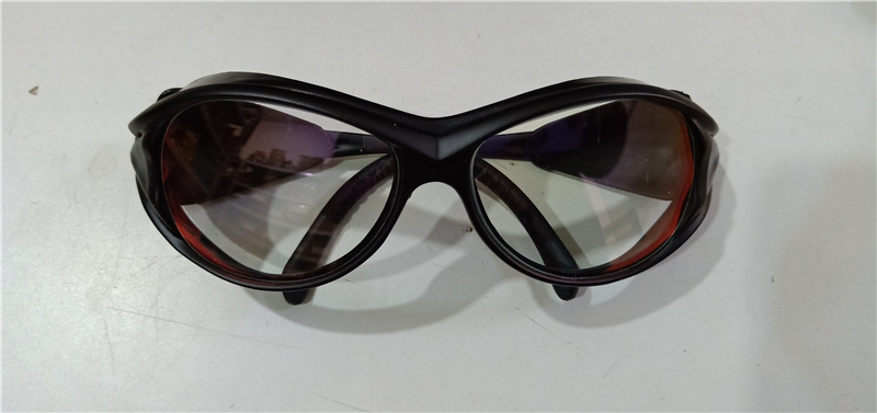 China hot sale best price laser protective glasses