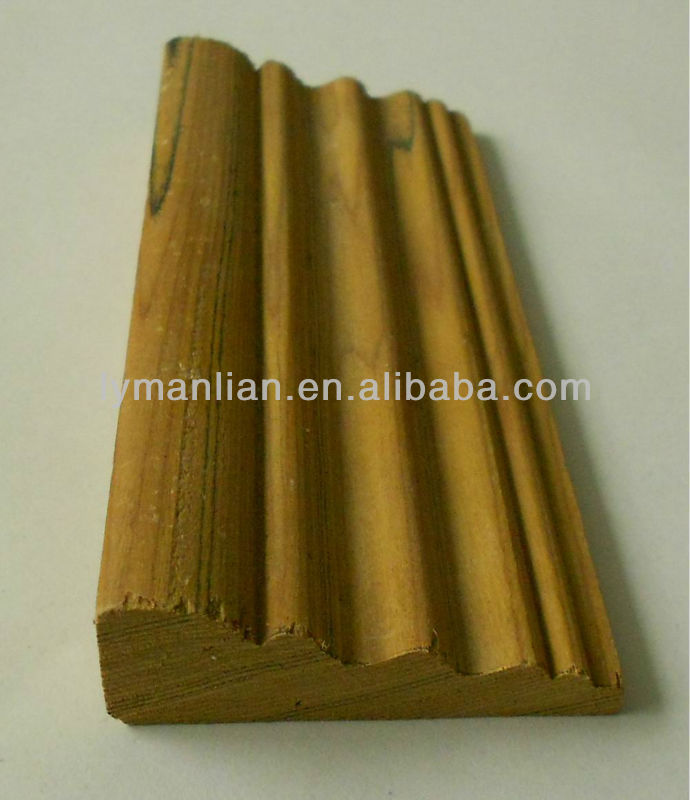 Flat exterior window wood moulding