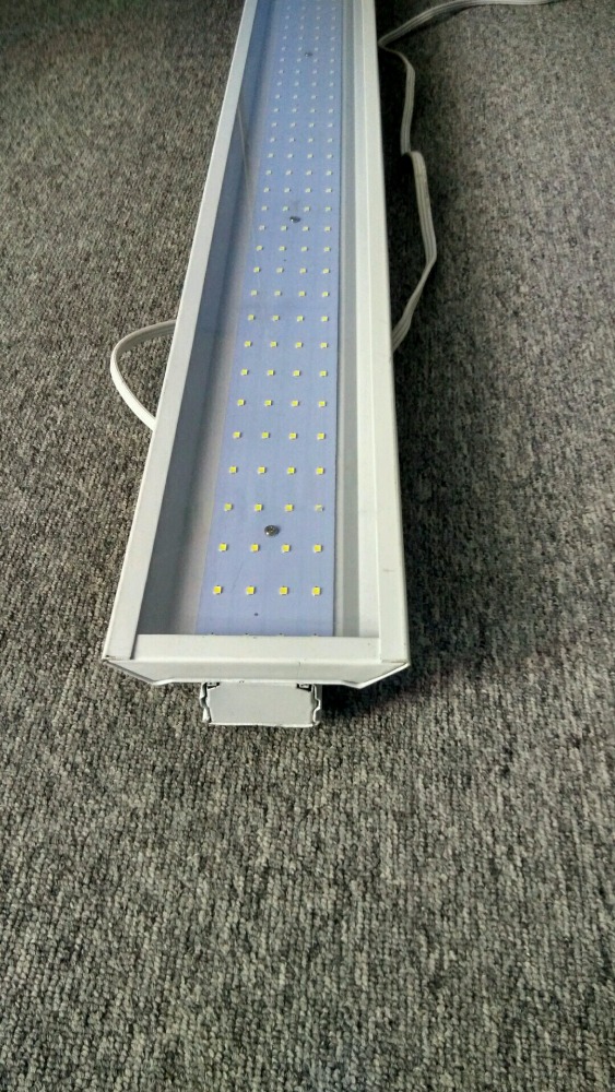 High Performance with Low Price T8 40W Warehouse Shopping Mall Parking Lot LED Lighting