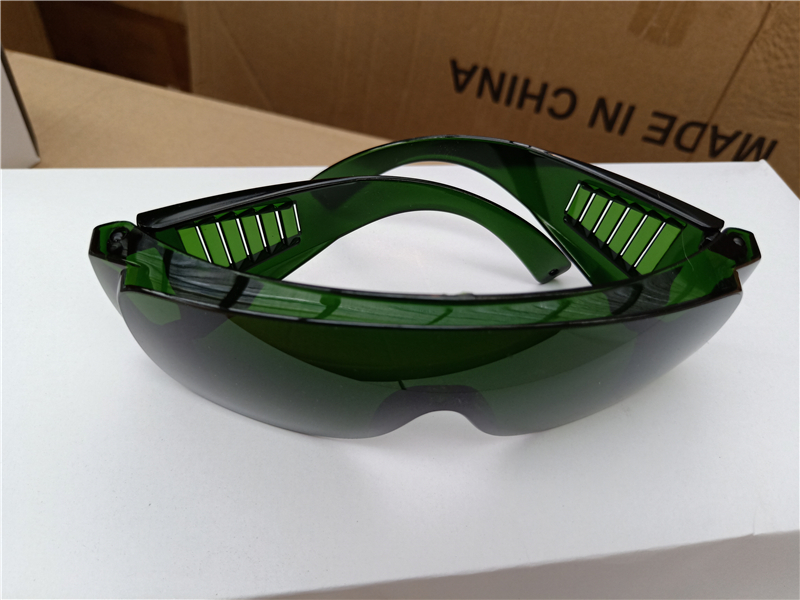 New reliable and durable laser glasses for laser beauty device