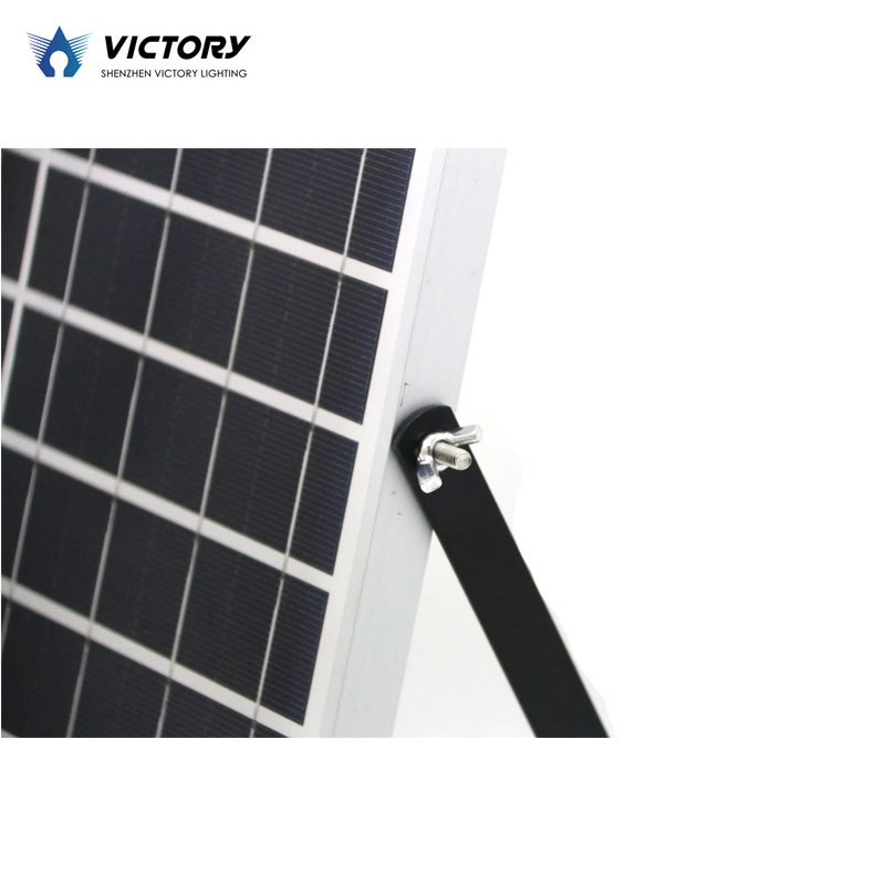 Solar LED flood lights 100W IP67 waterproof with 2 years warranty factory direct sales