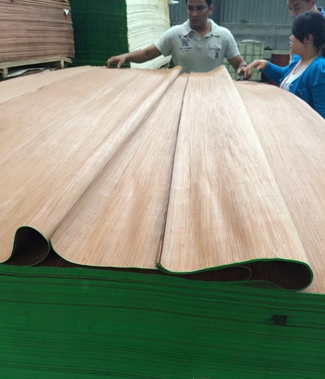 0.28mm engineered wood veneer/recon keruing veneer/recon gurjan veneer for india market