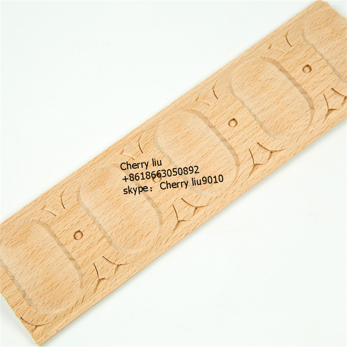 Carved wood crown molding skirting and architrave for wall and ceiling decoration