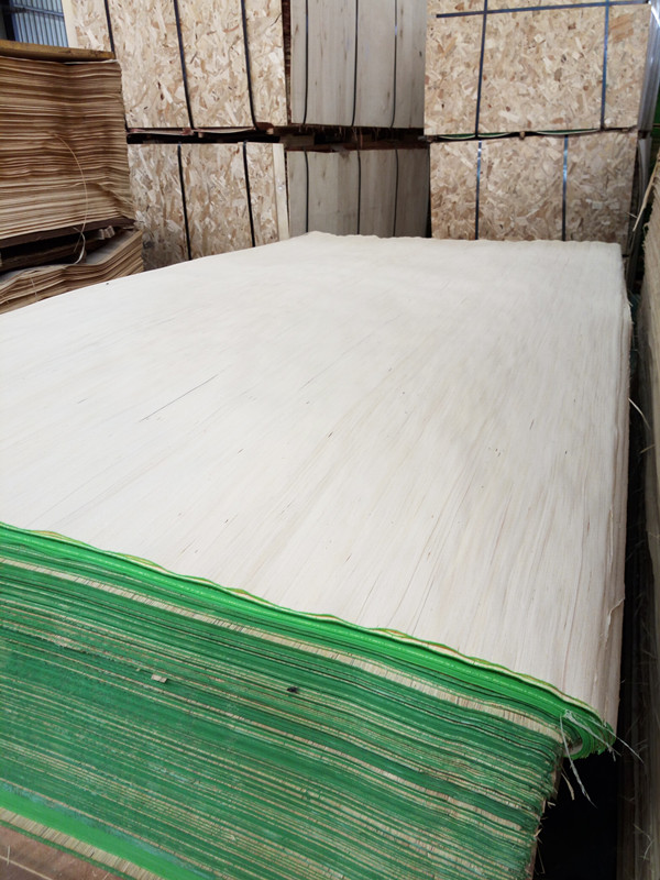 Engineered white wood veneer Ebony wood veneer with PE lacquer kitchen