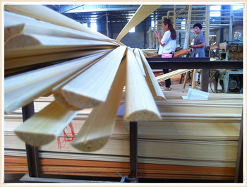 1/2 half moon wood moulding