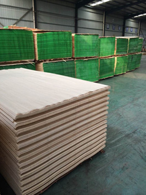 white recon wood veneer for plywood Santos Rosewood Sliced Cut Wood Veneer